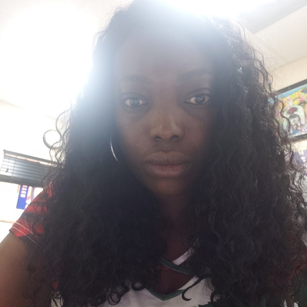 Meet your Posher, Camica